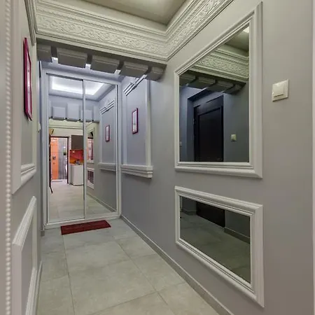 Studio Pod Arkadami Old Town Ogarna Possession Apartmán *